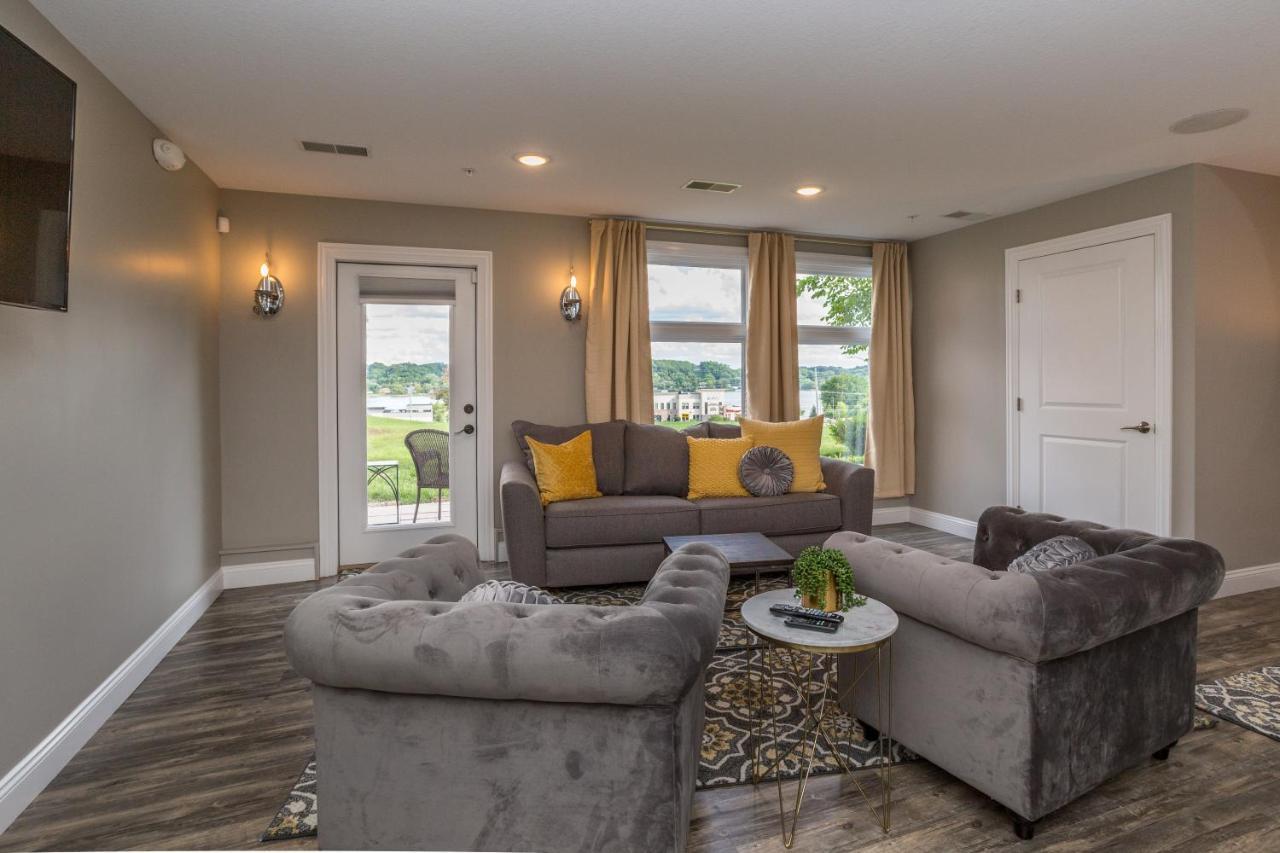 River View Lodge Le Claire 外观 照片