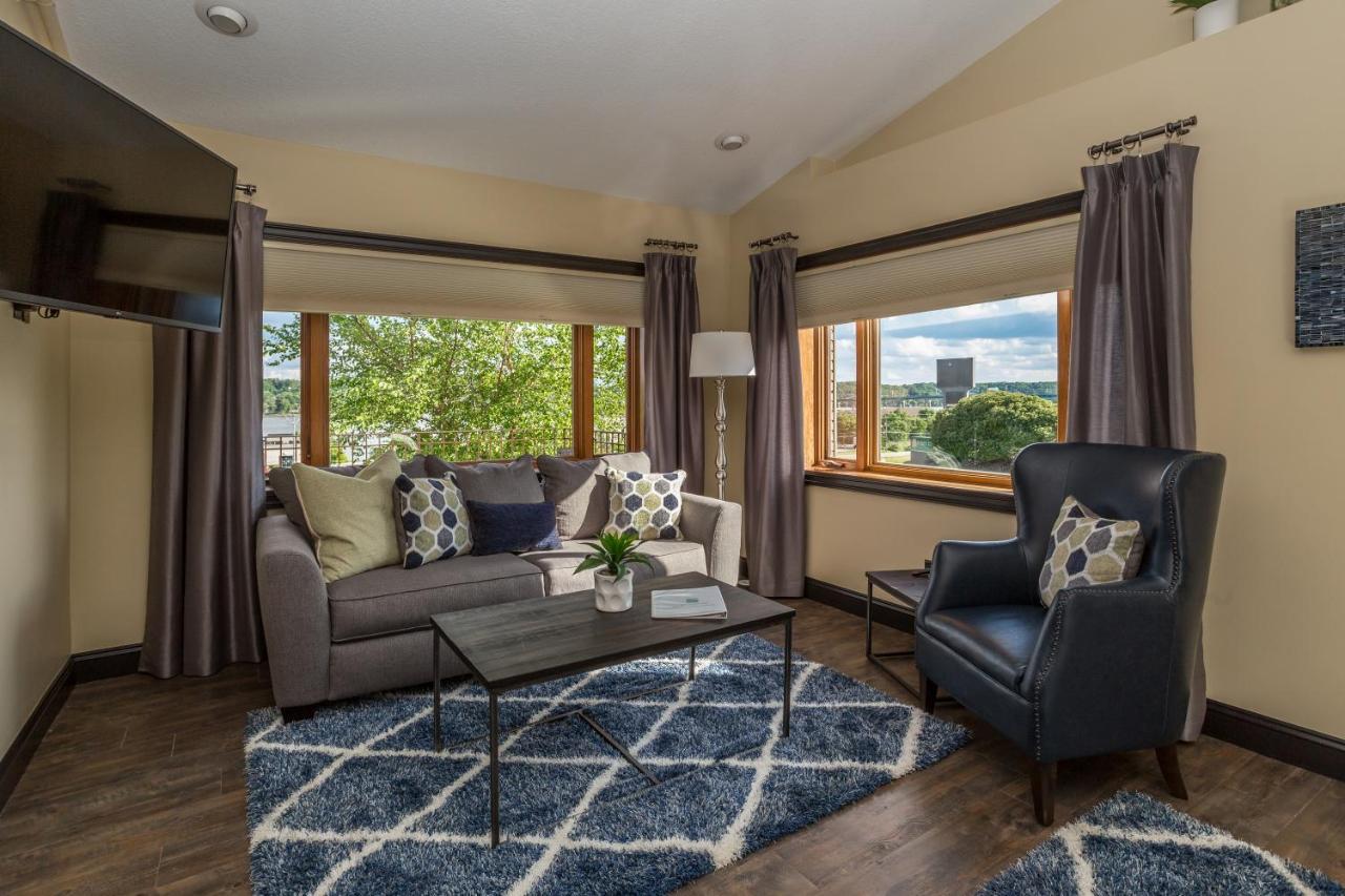 River View Lodge Le Claire 外观 照片